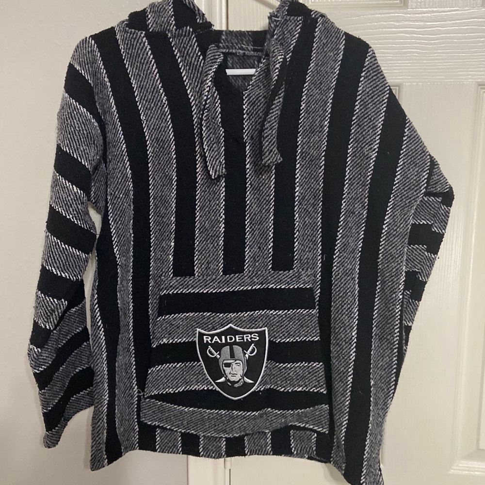 Oakland Raiders pullover jacket with hood